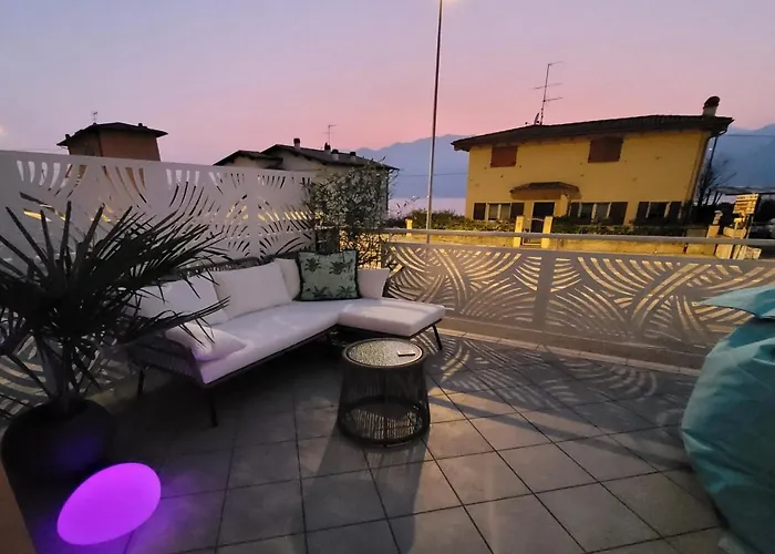 Holiday Sweet Apartment